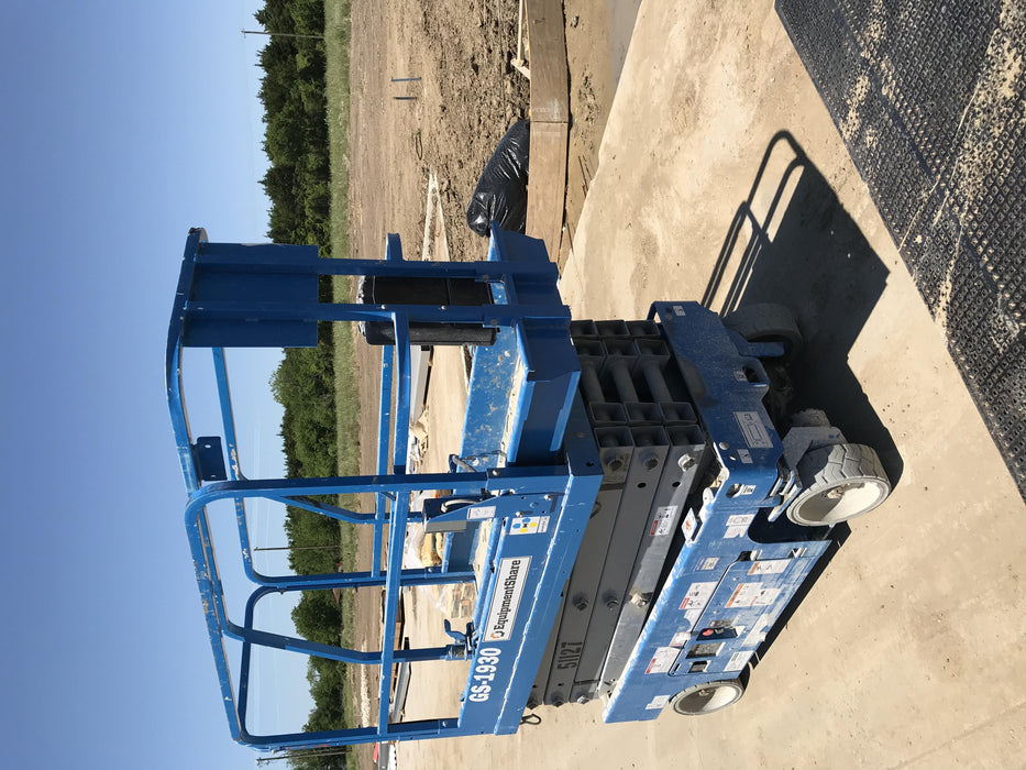 2019 Genie GS-1930 Fixed Rails with Chain Entry