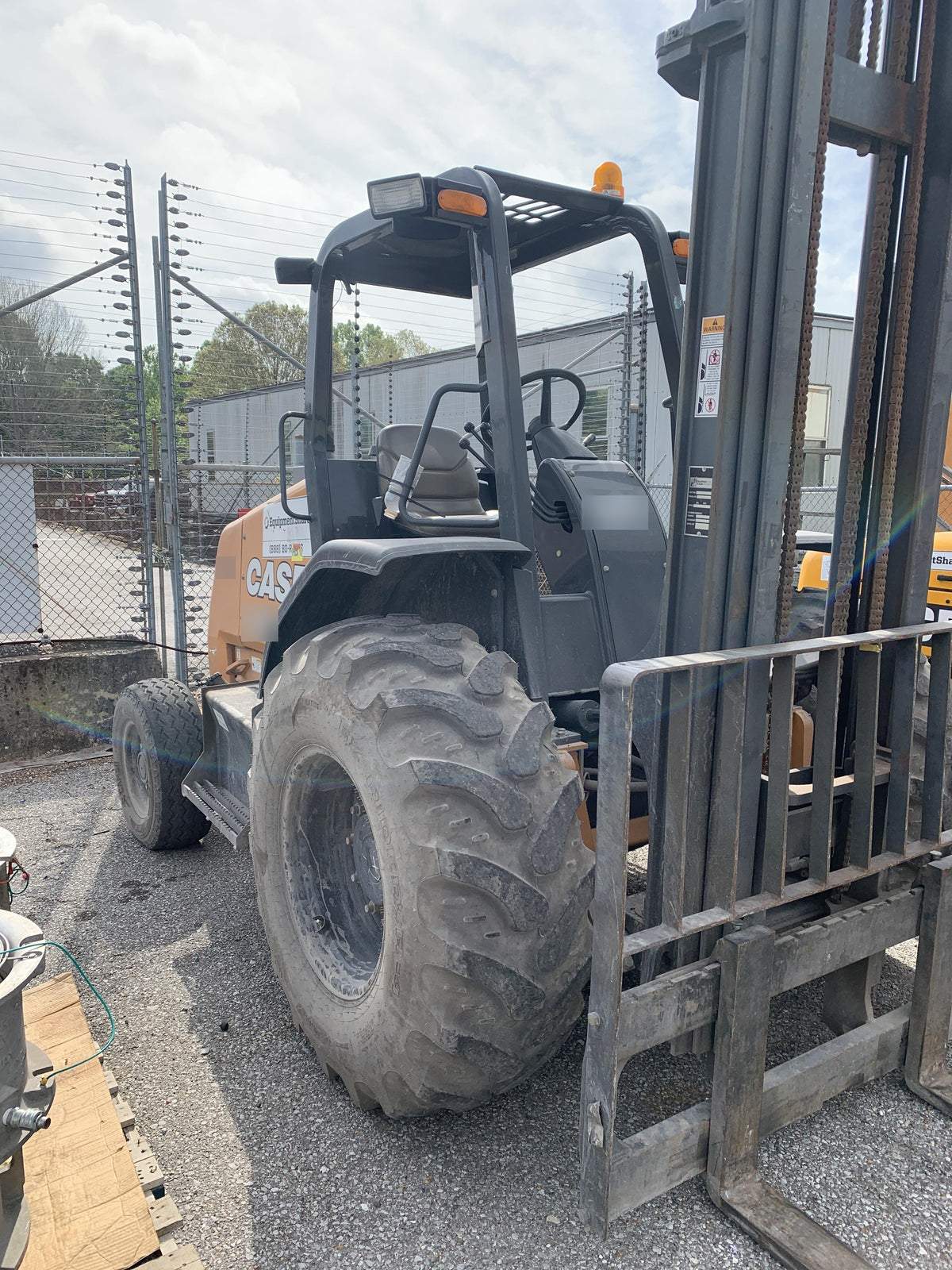 2018 CASE 586H