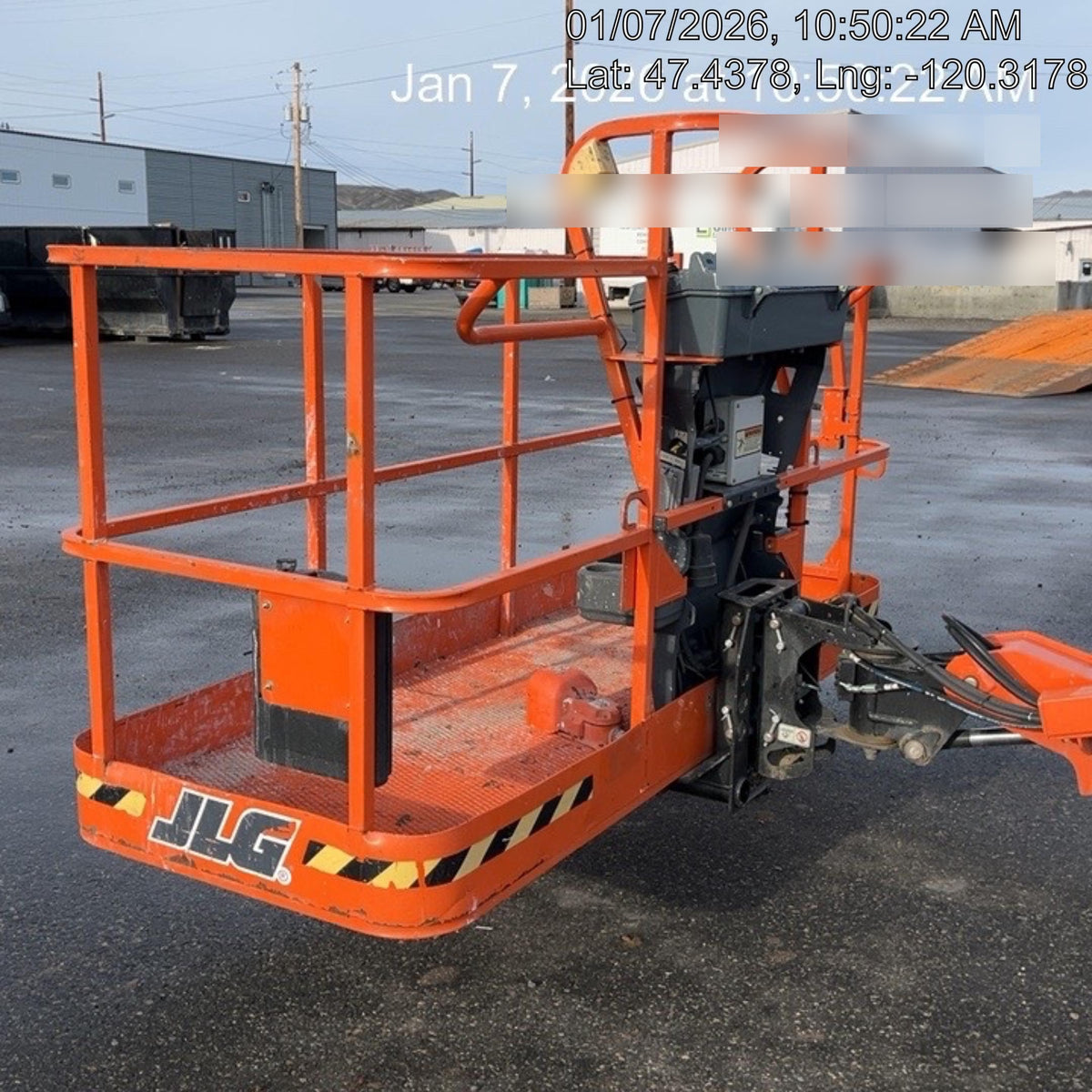 2021 JLG 400S