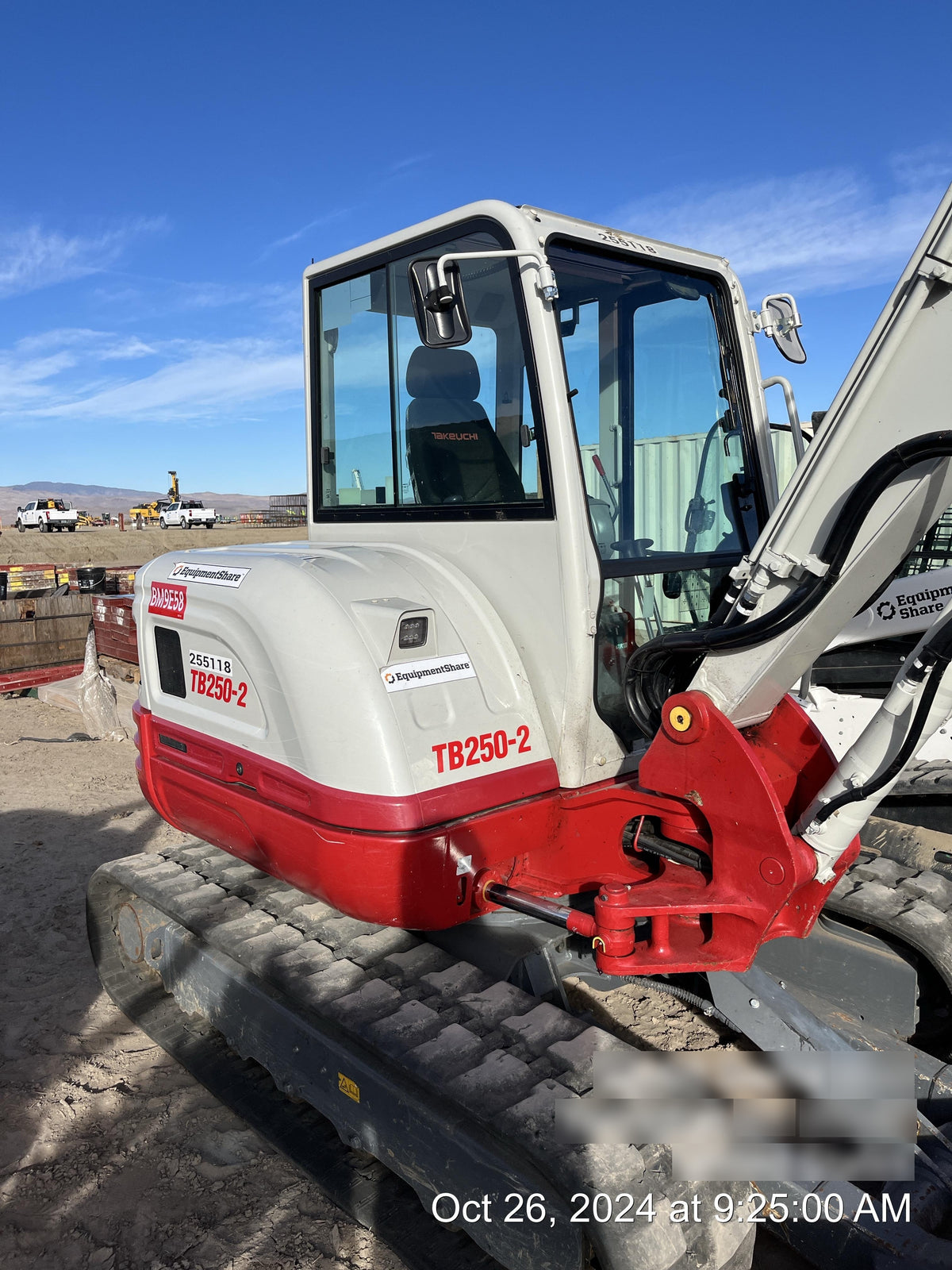 2022 TAKEUCHI TB250-2CR