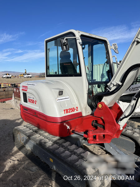 2022 TAKEUCHI TB250-2CR