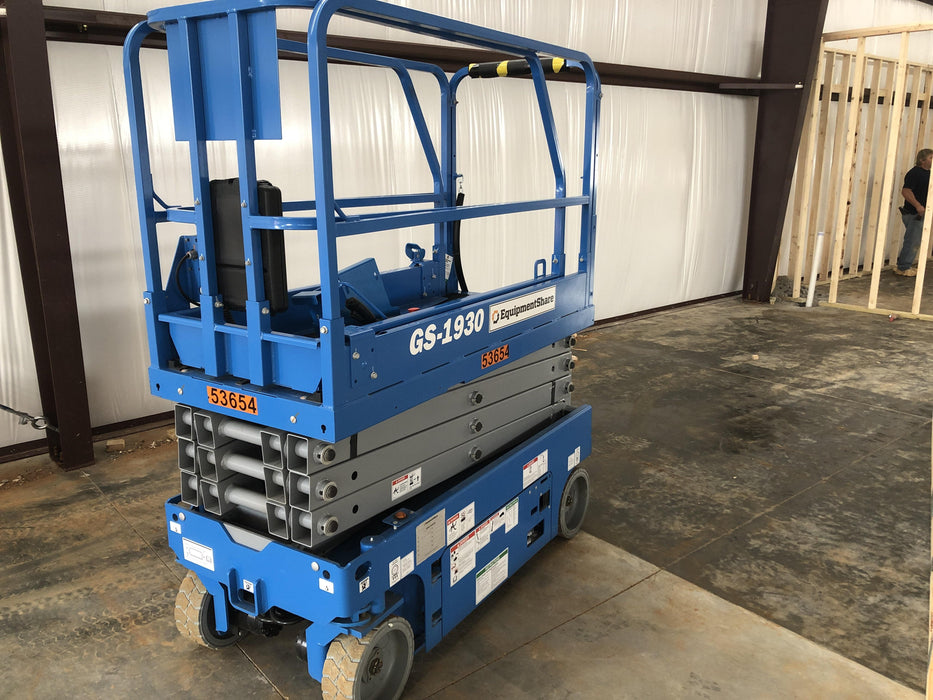 2019 Genie GS-1930 Fixed Rails with Chain Entry