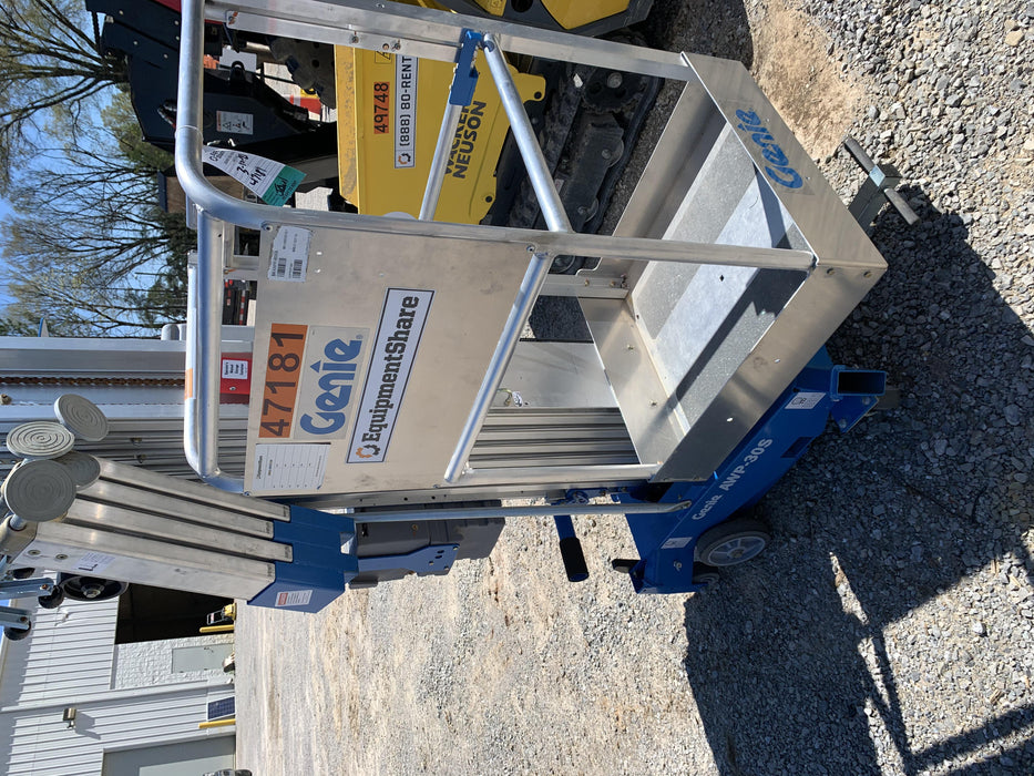 2019 GENIE AWP-30S