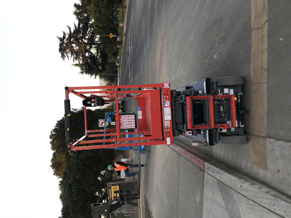 2020 Skyjack SJIII-3219 Solid NM Tires, Half height spring hinged entry gate, Dual Beacons, 800W Inverter