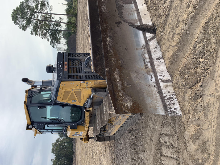 2020 JOHN DEERE 700L