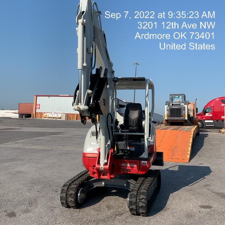 2022 TAKEUCHI TB235-2R