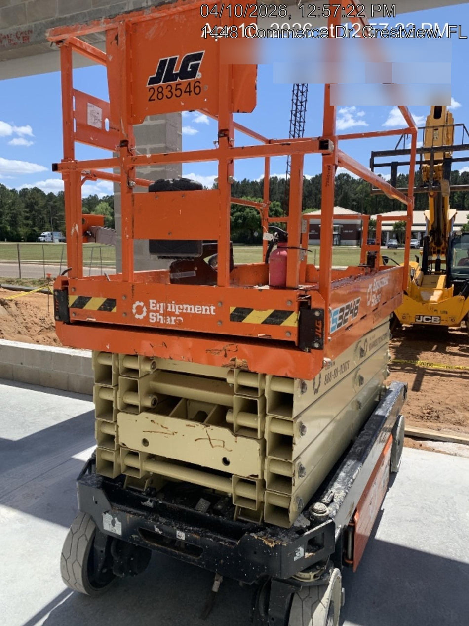 2022 JLG ES3246