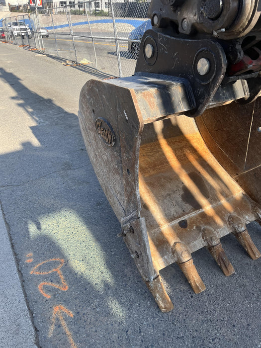 2022 GEITH 42" Bucket - Geith 25k - 35k