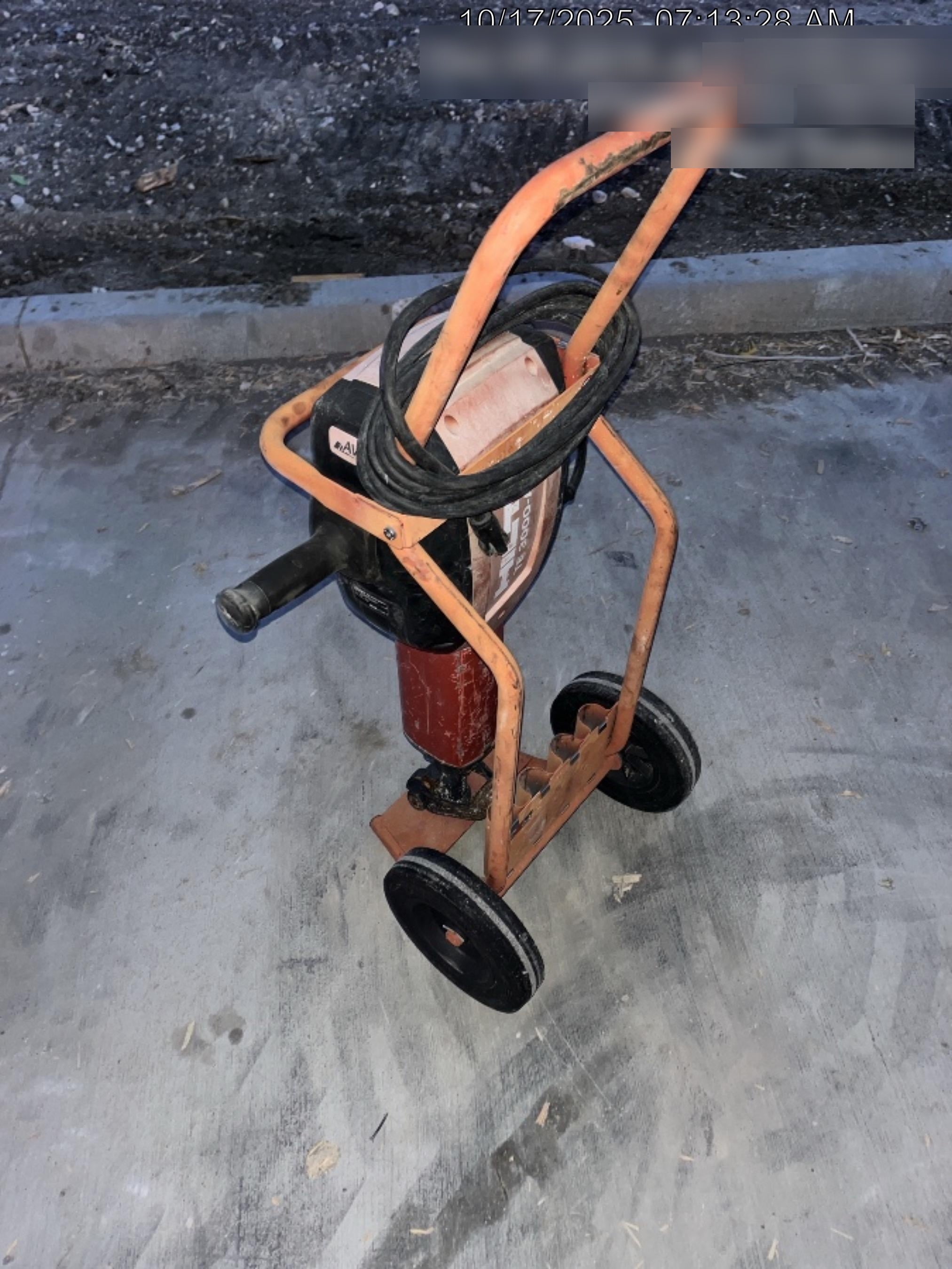 2020 HILTI TE 3000-AVR
