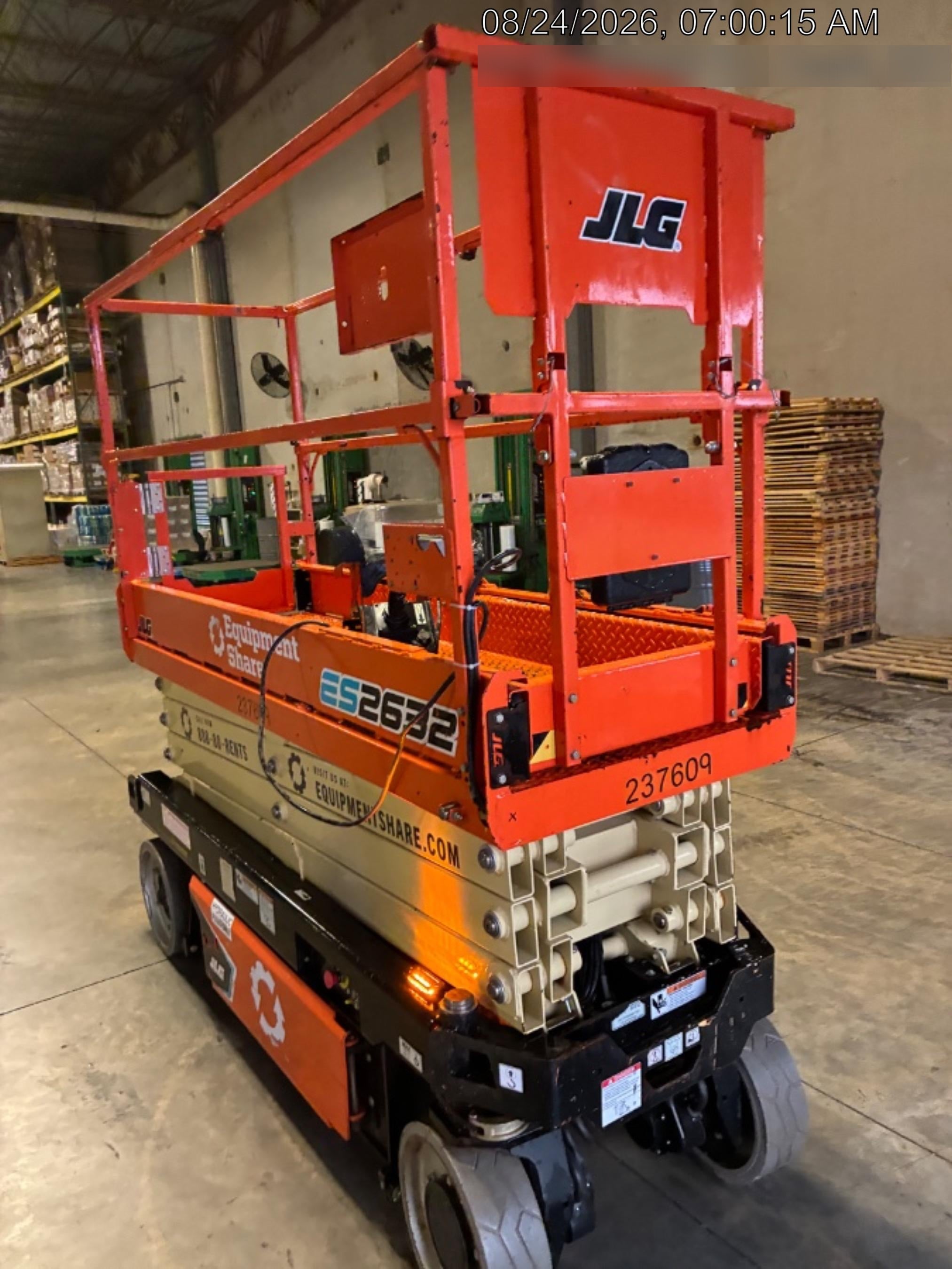 2022 JLG ES2632