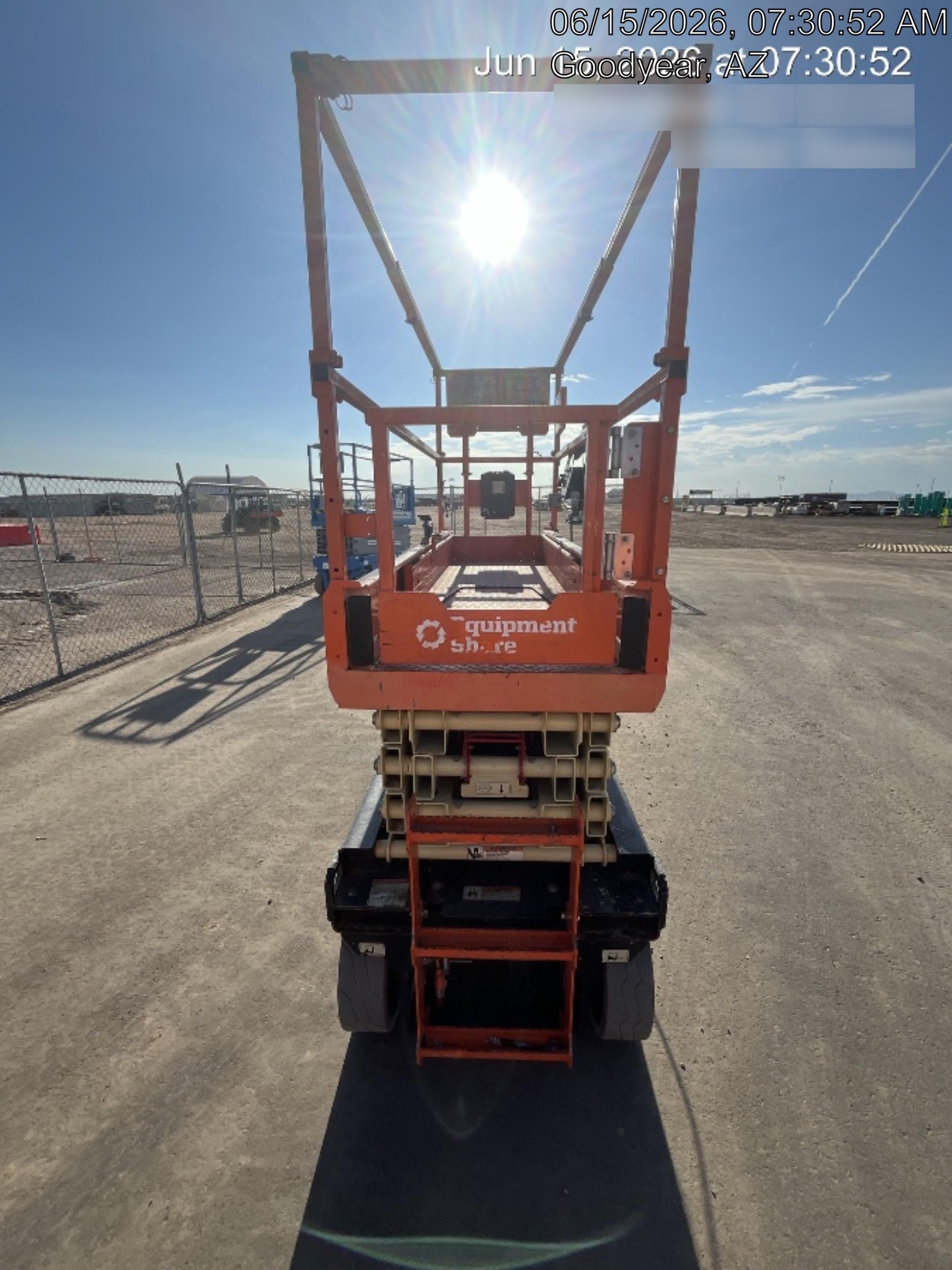 2022 JLG ES2632
