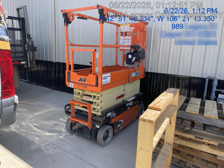 2021 JLG ES1932