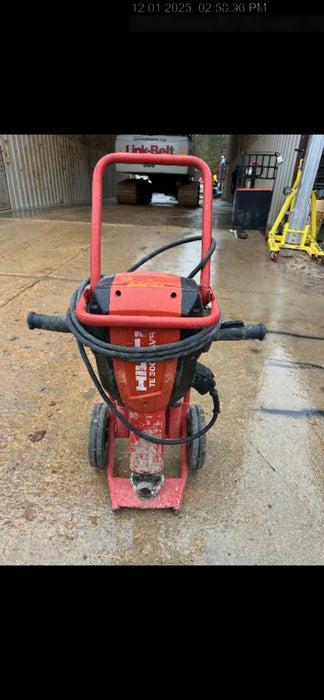2020 HILTI TE 3000-AVR