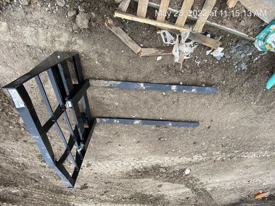 2022 ARROW MATERIAL HANDLING 60" Pallet Forks - Arrow