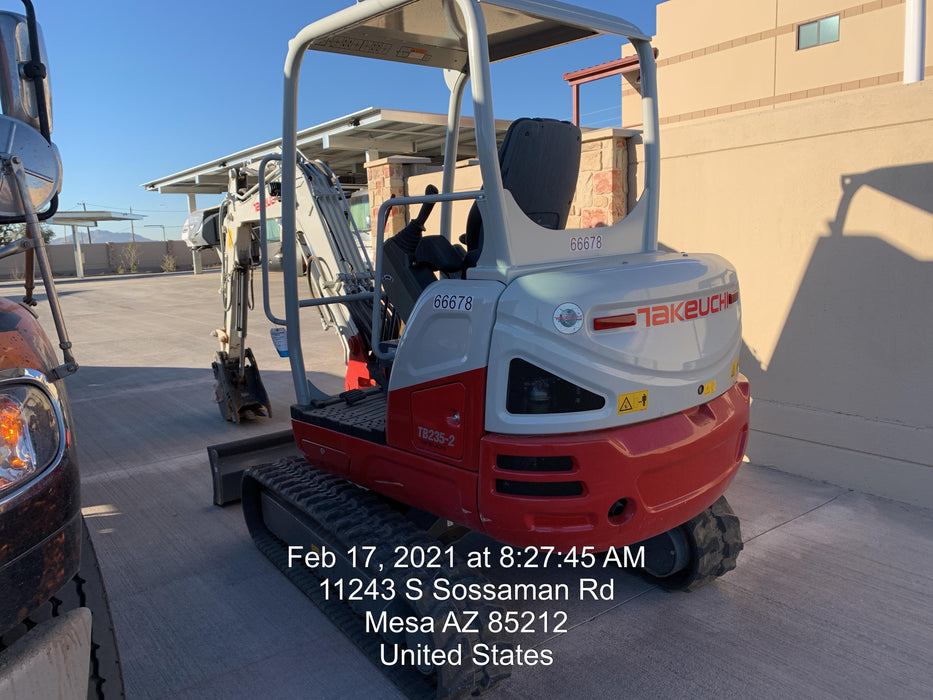 2020 TAKEUCHI TB235-2R