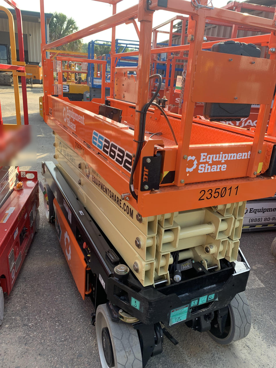 2022 JLG ES2632