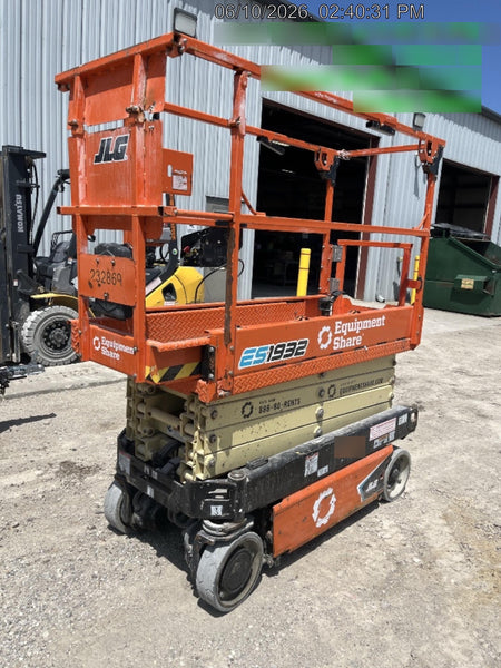 2022 JLG ES1932