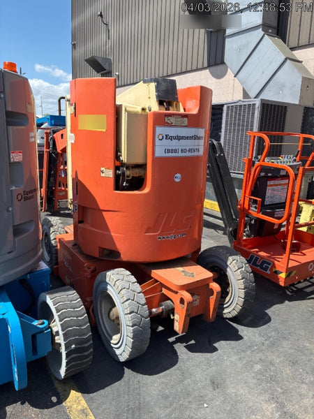2019 JLG E300AJP
