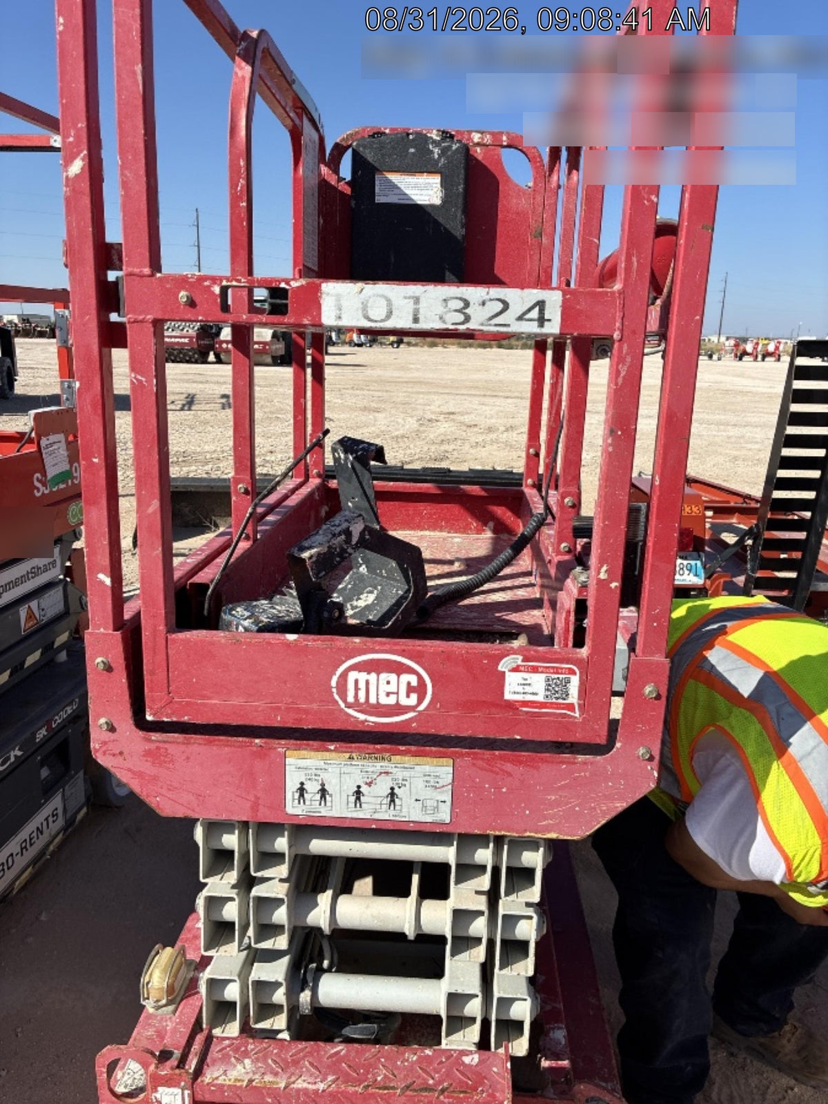 2020 MEC 1330SE Solid NM Tires, Steel Swing out Doors, LCS, Beacon, 900W Invertor