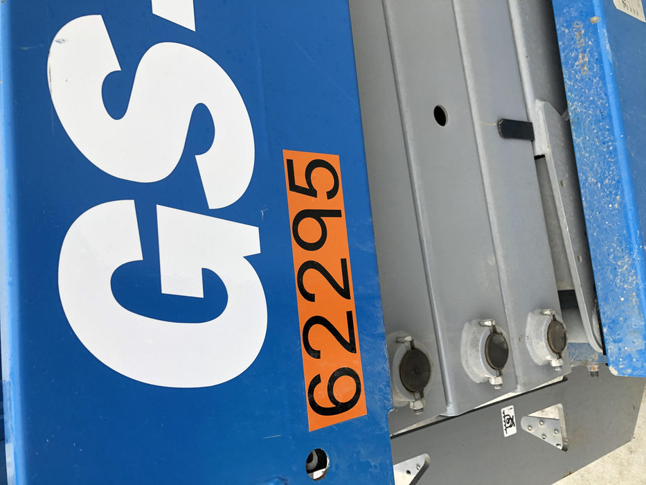 2020 Genie GS-2632 Solid Non Marking Tires, Folding Rails with half-height swing gate , Beacon