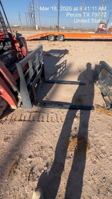 2025 ARROW MATERIAL HANDLING 48" Pallet Forks - Arrow