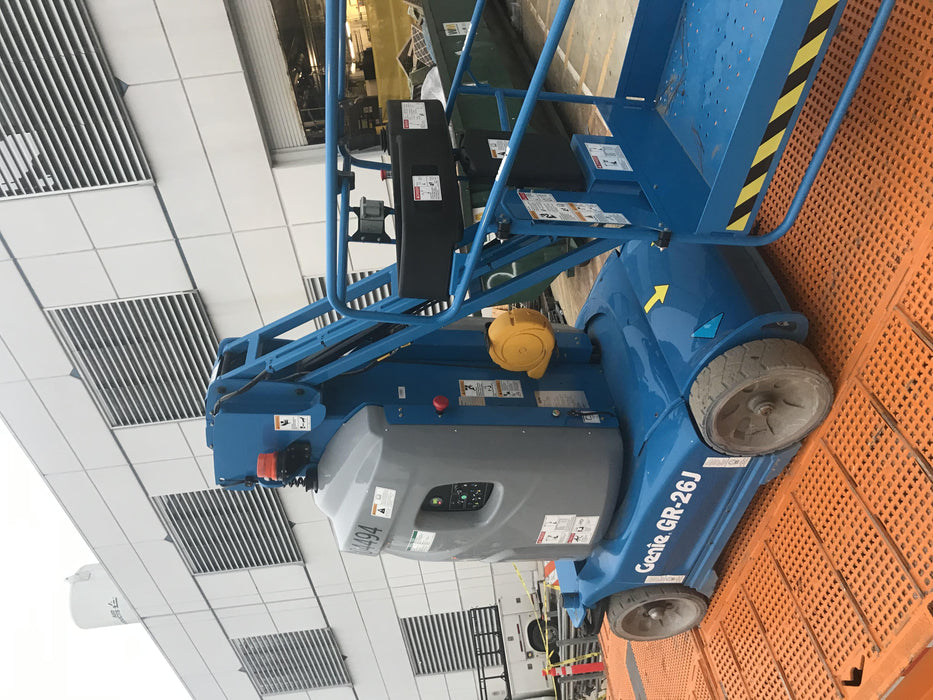2020 GENIE GR-26J