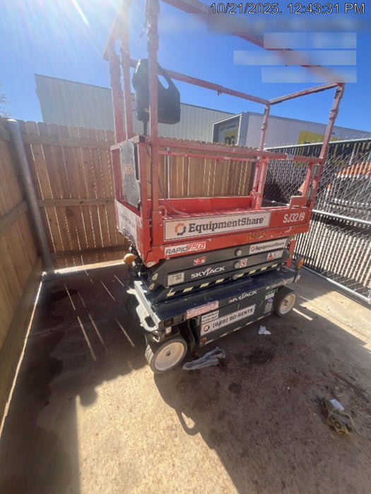 2021 SKYJACK SJ3219