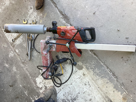 2023 HILTI DD150U