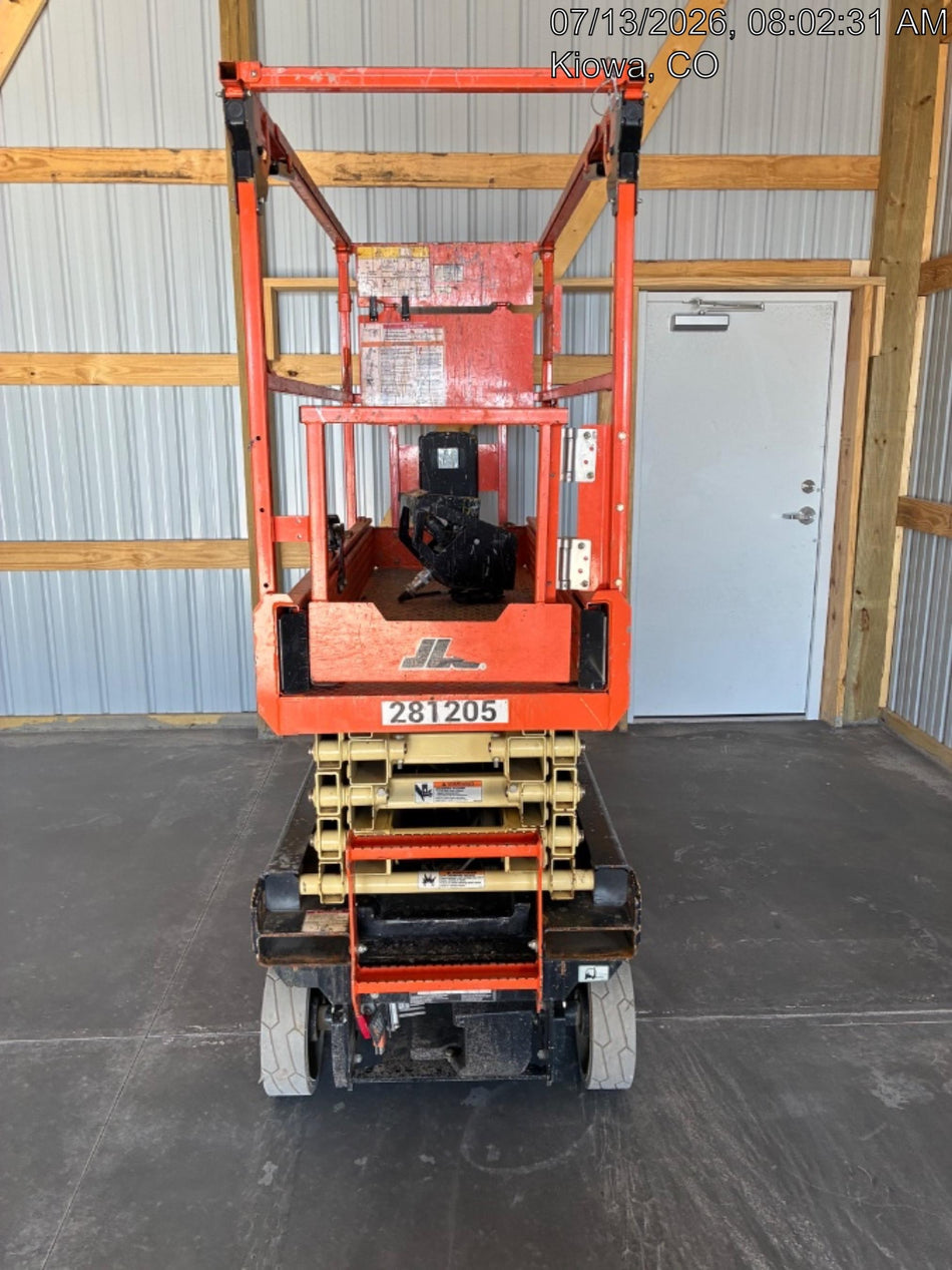2022 JLG ES1932