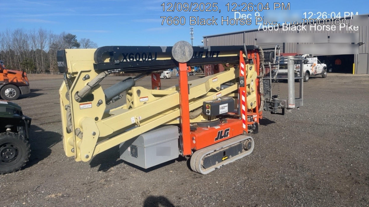 2019 JLG X600AJ