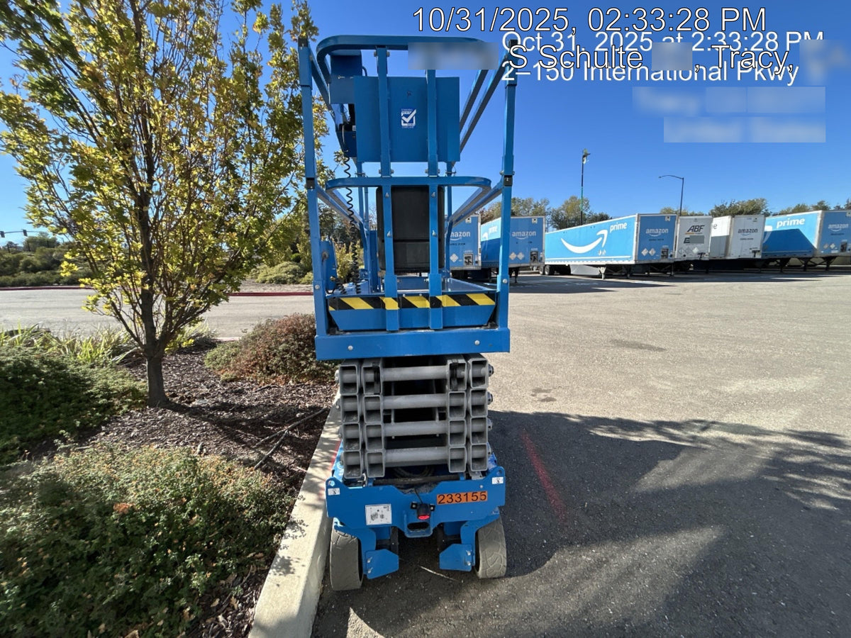 2022 GENIE GS-3232