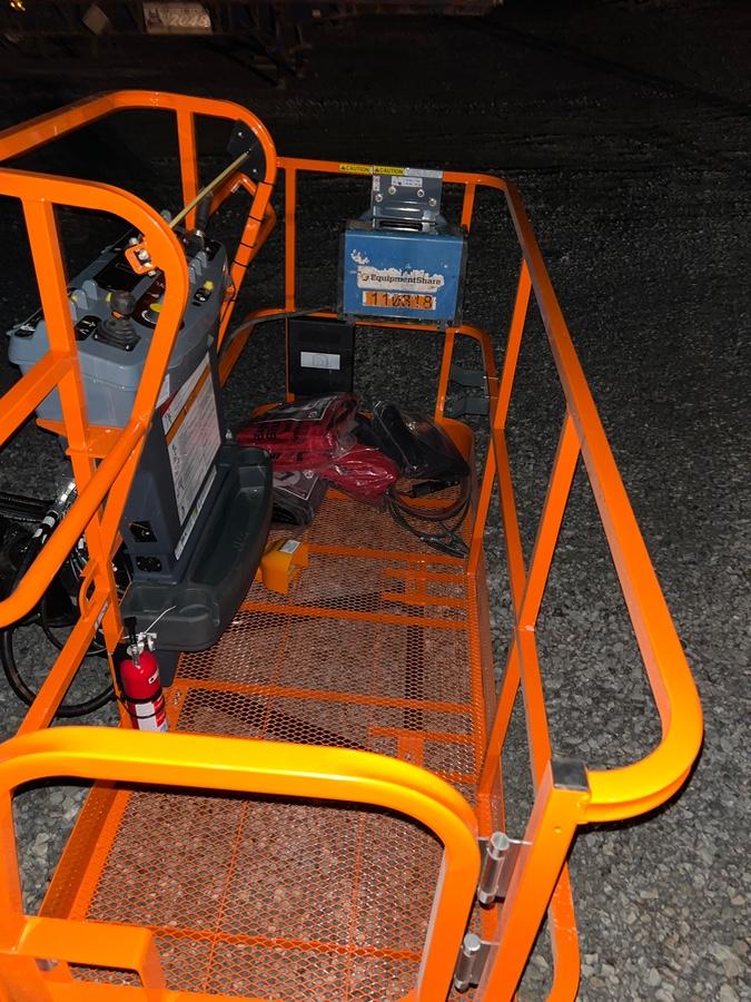 2025 JLG 660SJ