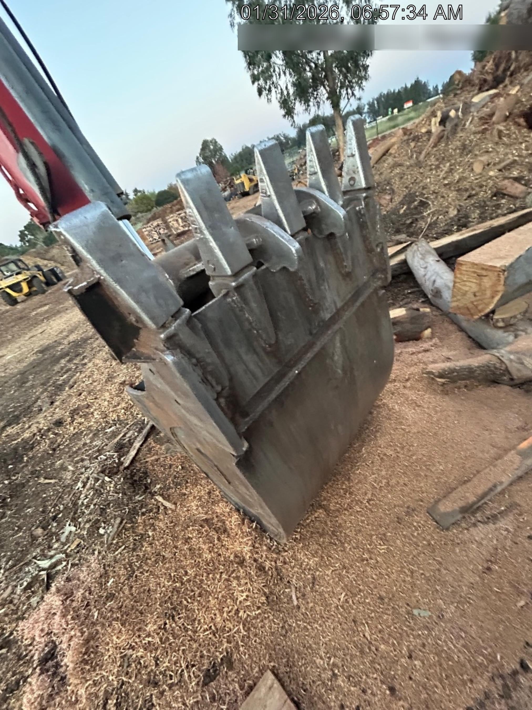 2025 LINK-BELT 42" Bucket - Link-Belt