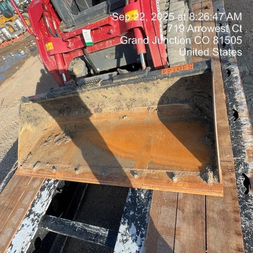 2025 JOHN DEERE 84" Bucket - John Deere