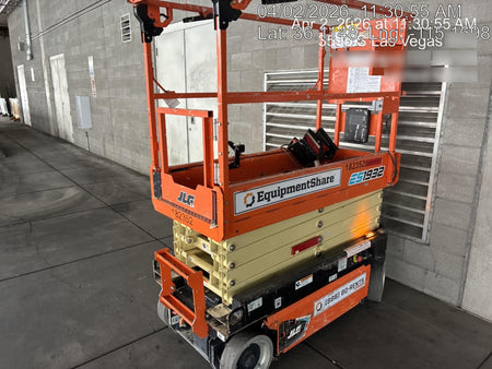 2021 JLG ES1932