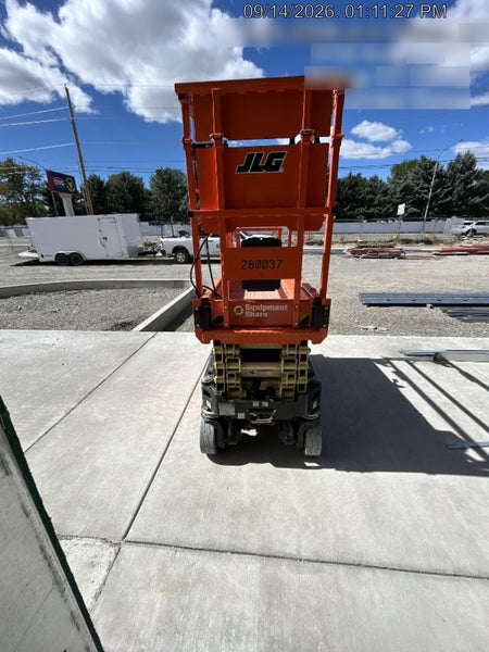 2022 JLG ES1932