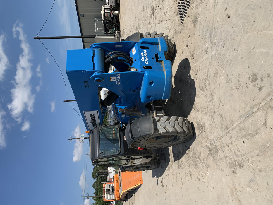 2019 GENIE GTH-844