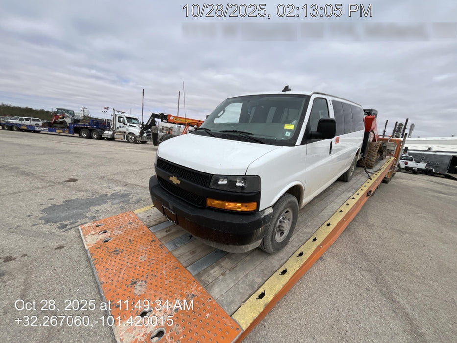 2024 CHEVROLET Express Van - Rental