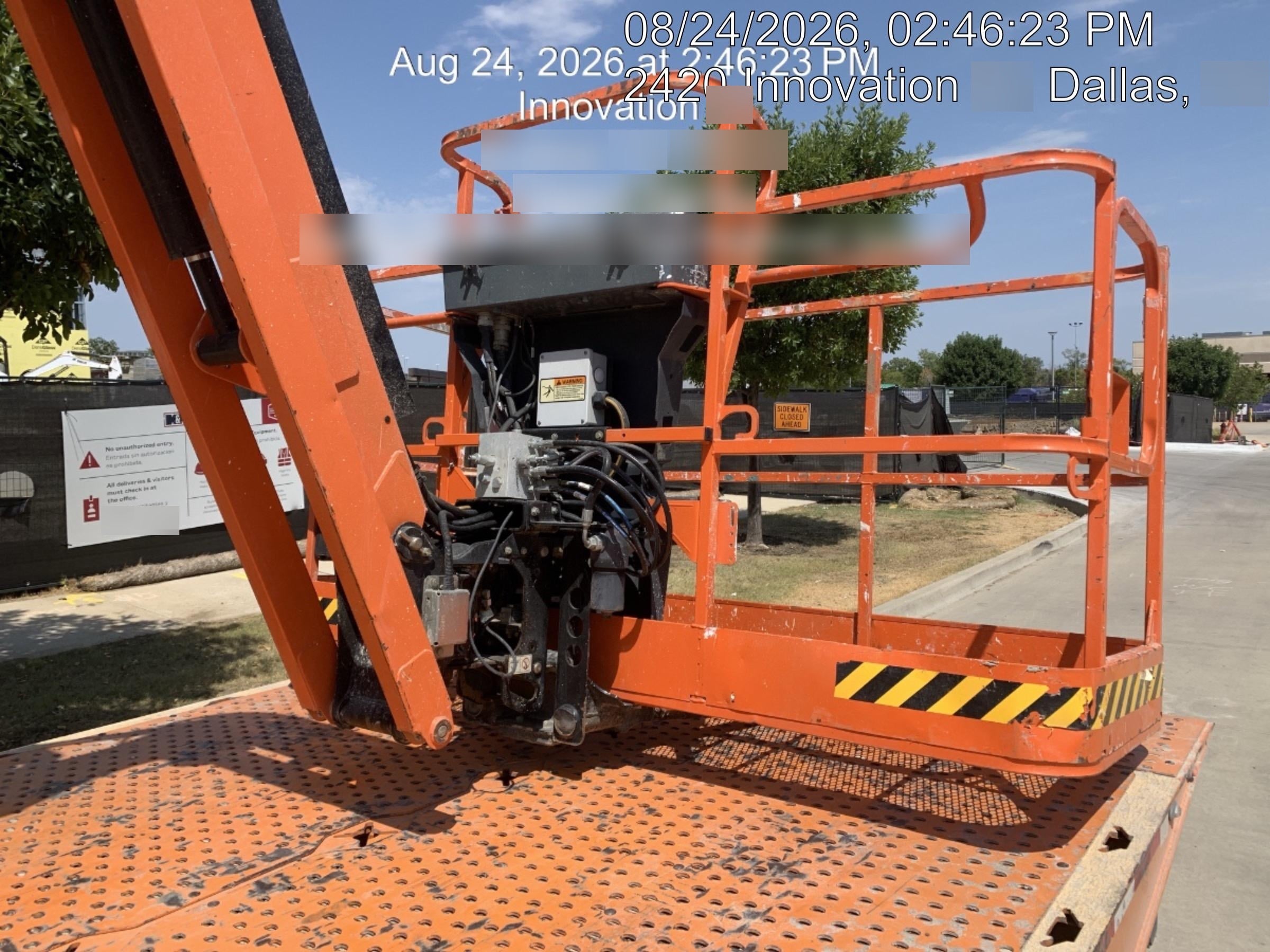 2022 JLG 860SJ