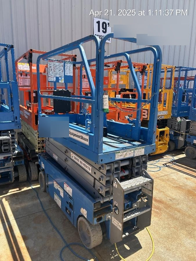2019 Genie GS-1930 Fixed Rails with Chain Entry