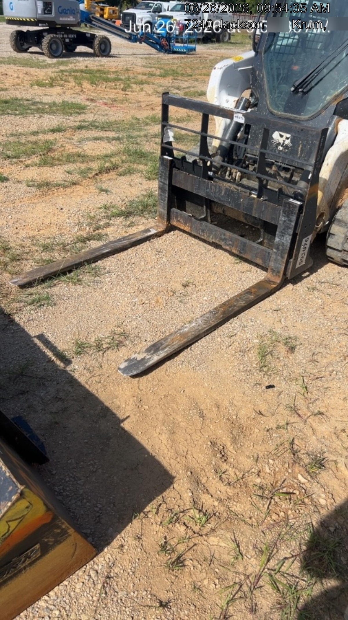 2025 ARROW MATERIAL HANDLING 48" Pallet Forks - Arrow