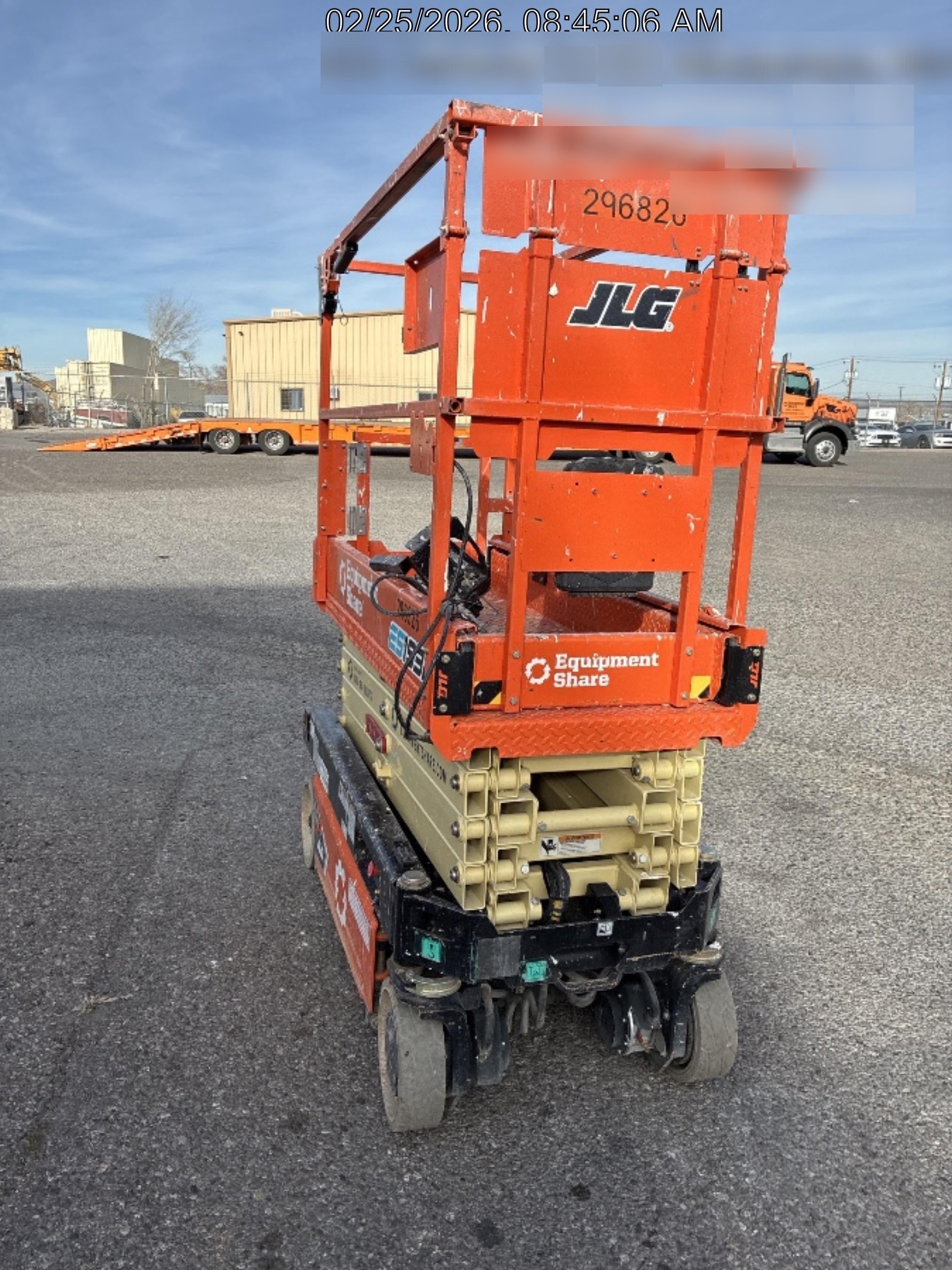 2023 JLG ES1932