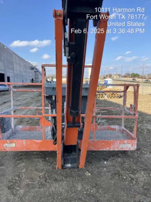 2016 JLG 660SJ