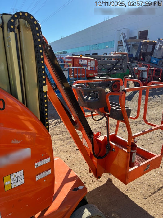 2020 JLG T26E