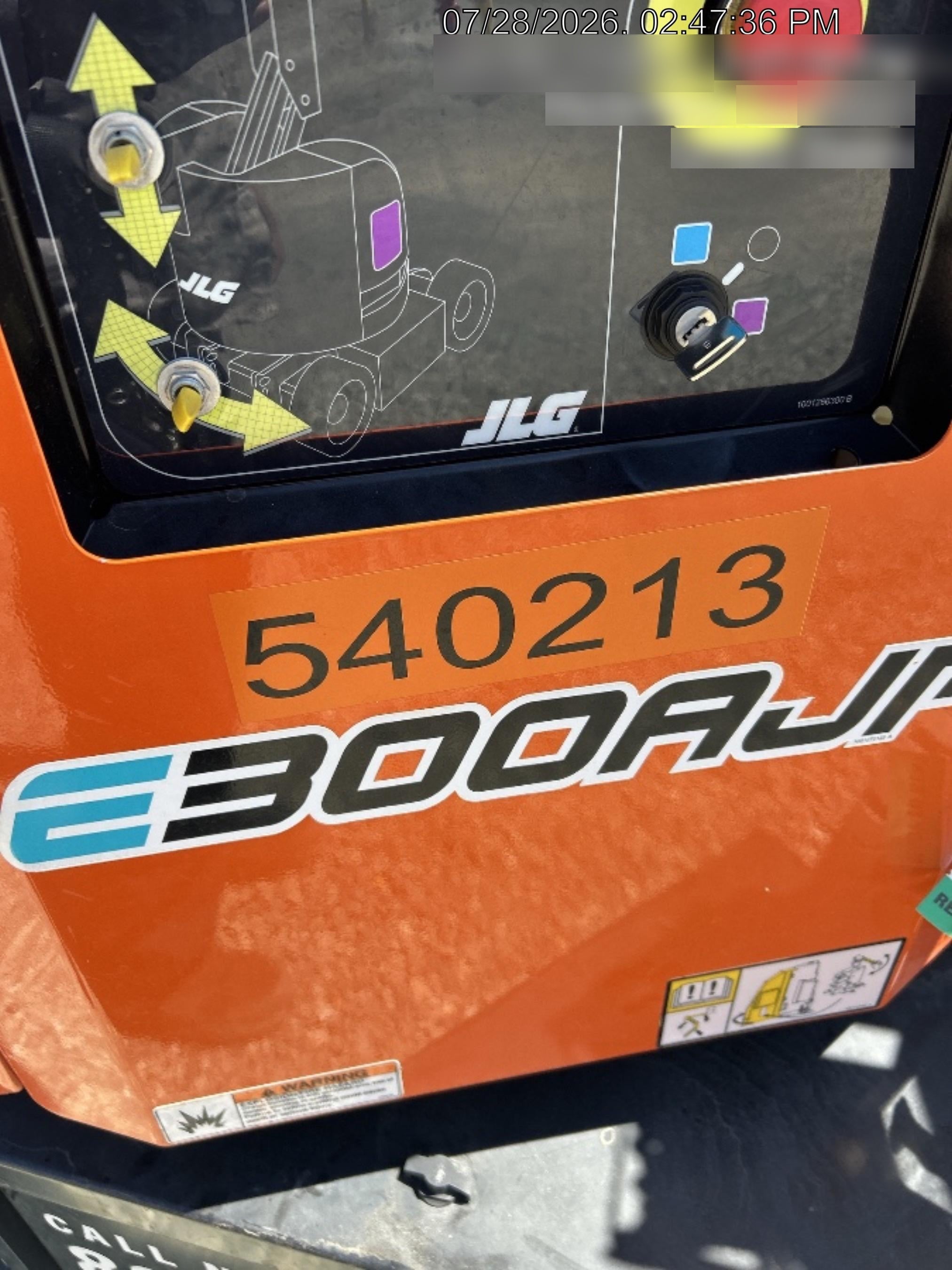 2025 JLG E300AJP