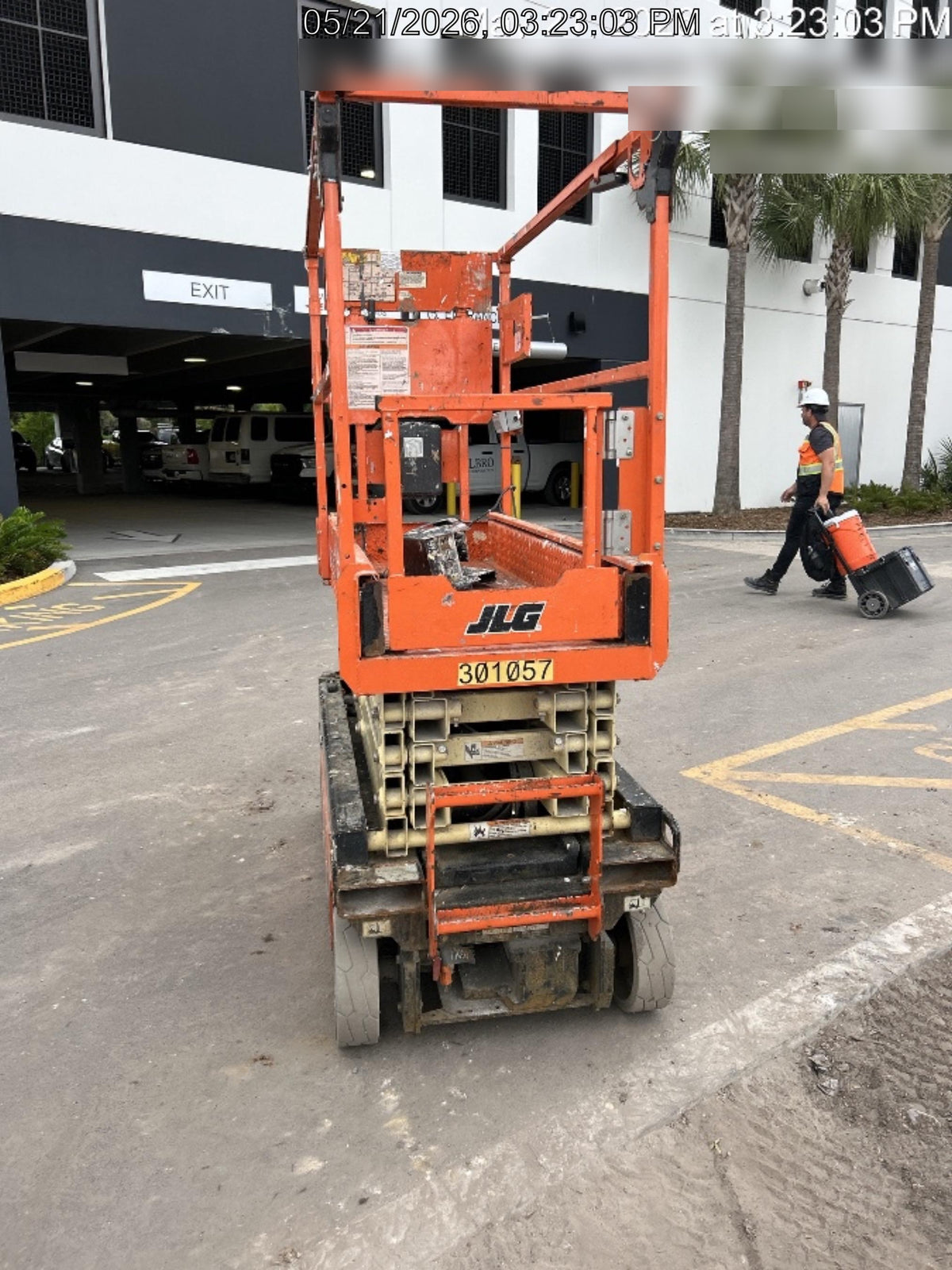 2023 JLG ES1932