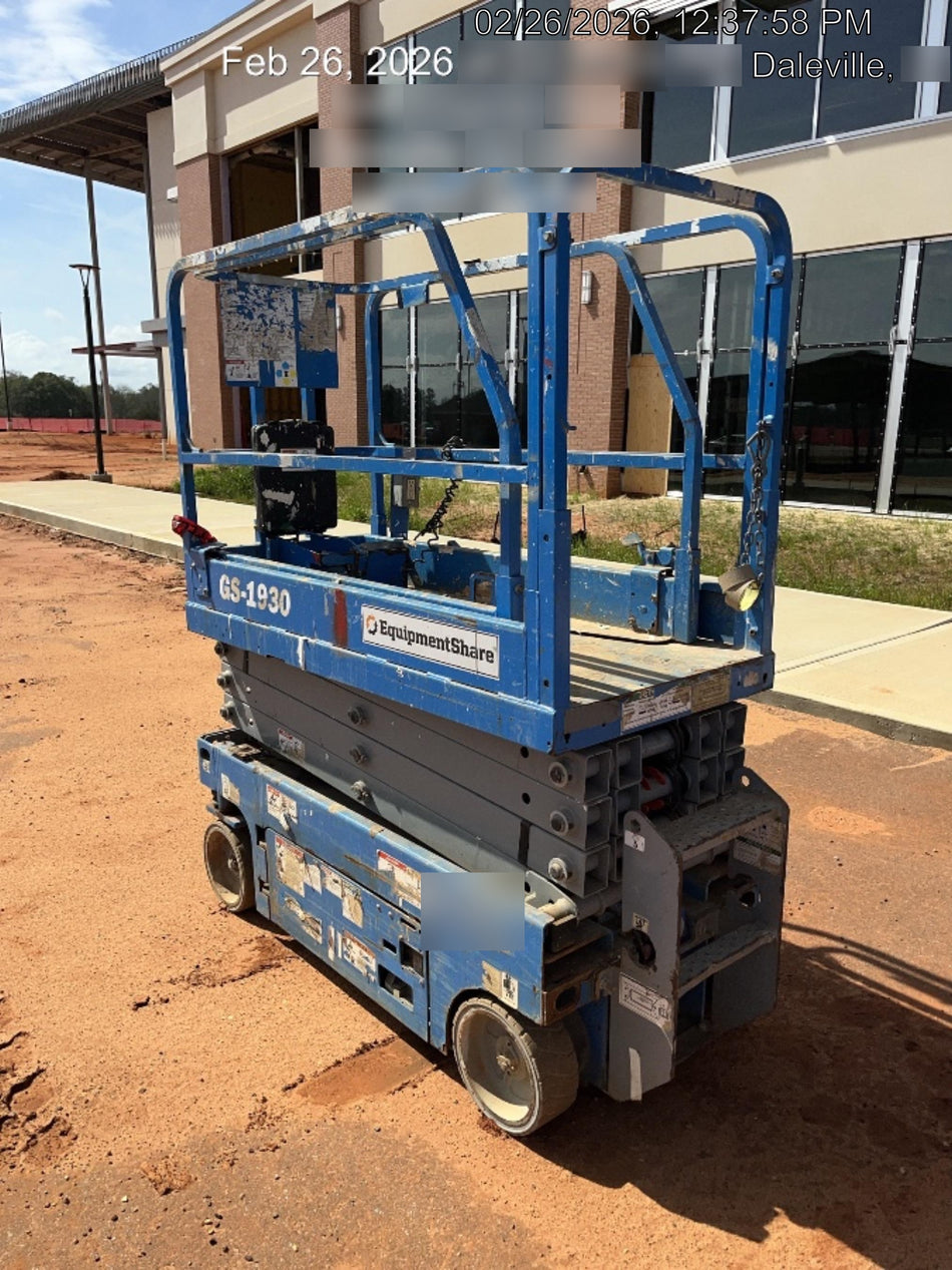 2019 Genie GS-1930 Fixed rails with chain Entry