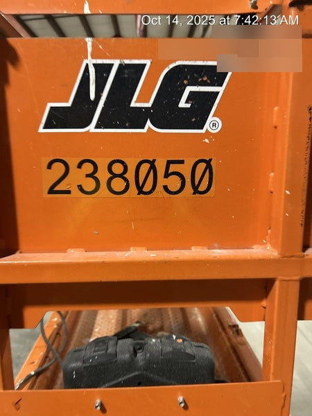 2022 JLG ES1932