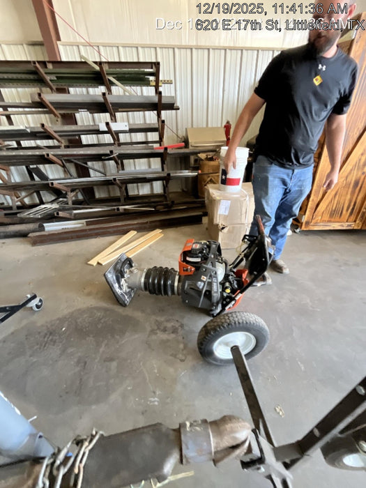 2025 HUSQVARNA LT6005