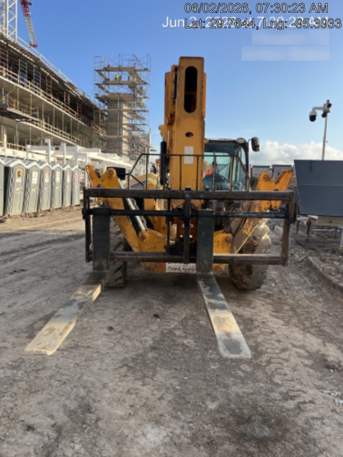 2018 JCB 510-56 JCB 510-56 Telehandler 74 HP w/CAB/HVAC, Beacon, Worklights, Aux Hydraulics, Solid Tires, 60" Carriage/Forks